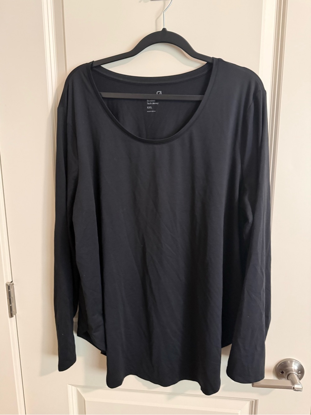 Gap Fit Brushed Tech Jersey Black Long-Sleeve Scoop Neck Shirt